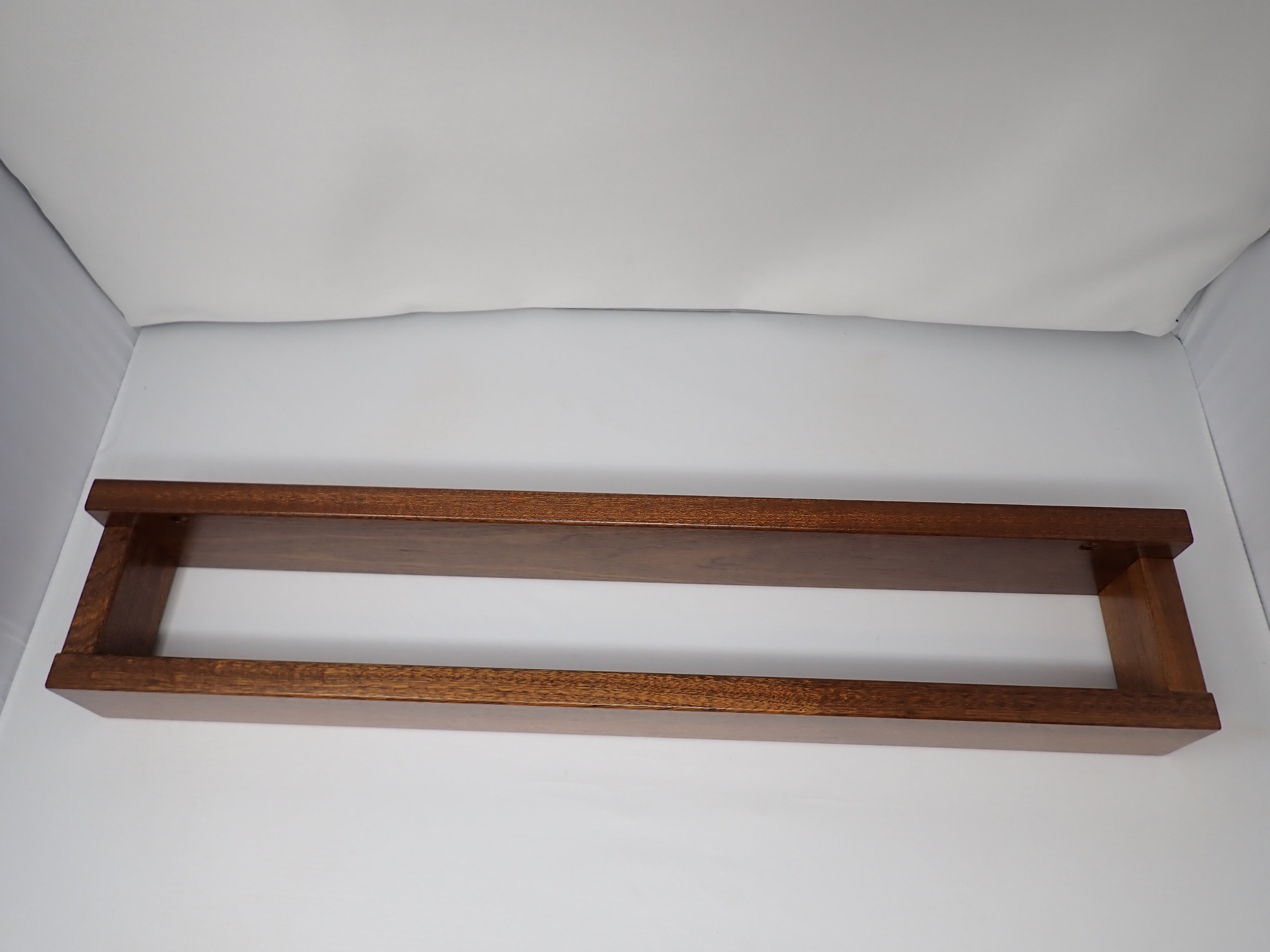 Ribbon Sawn Sapele Towel Bar