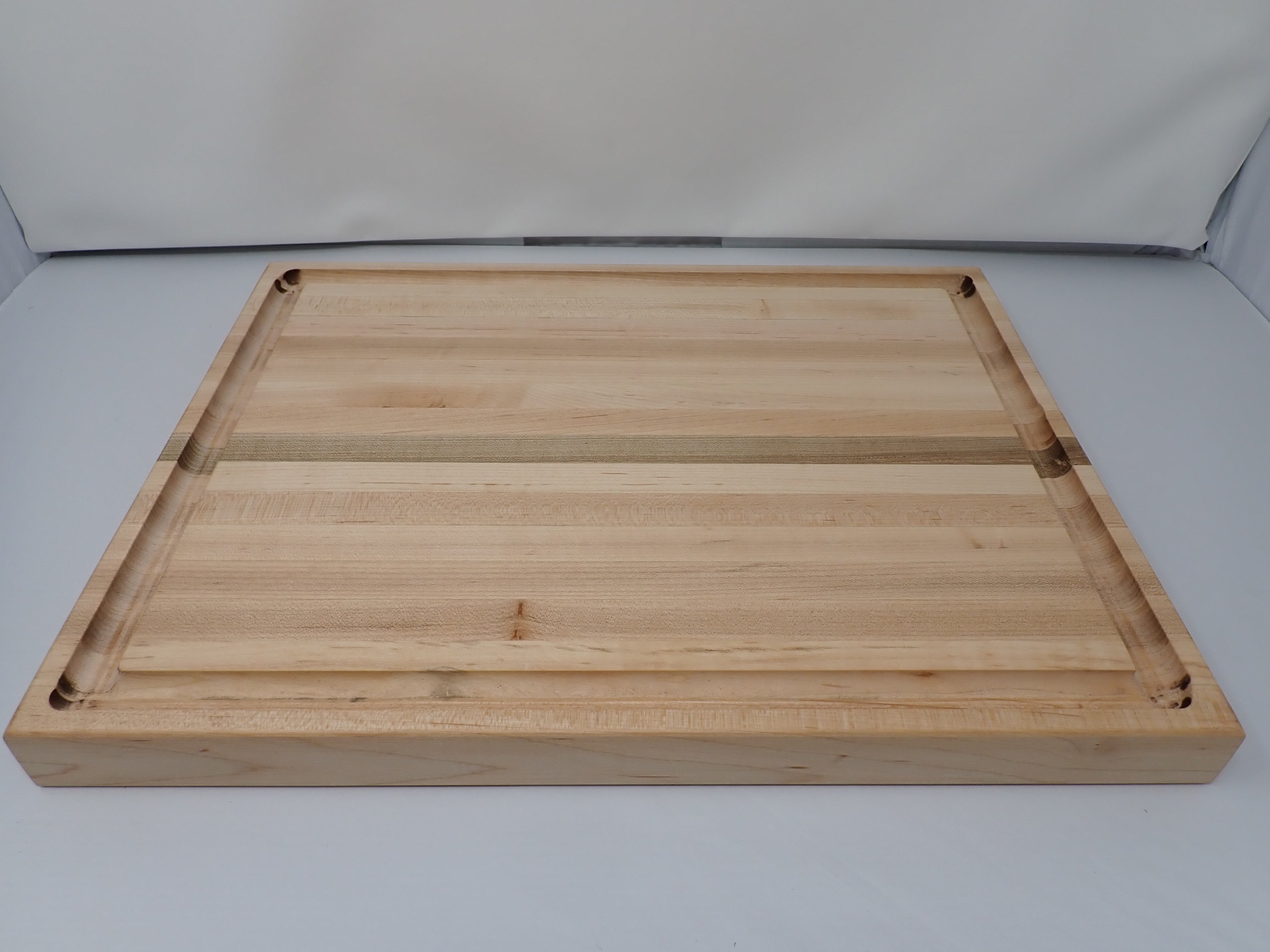 Medium Cutting Board
