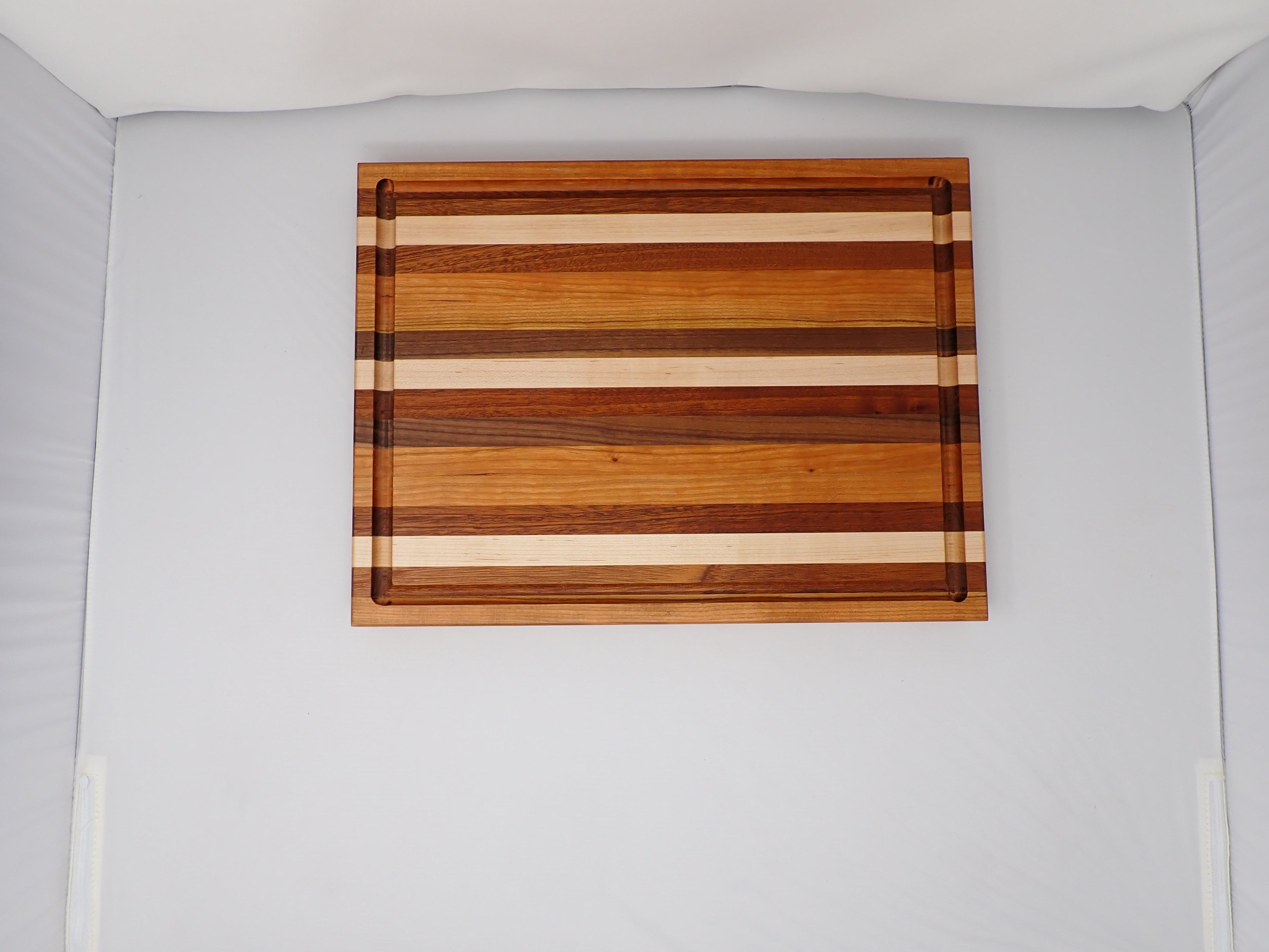Medium Cutting Board
