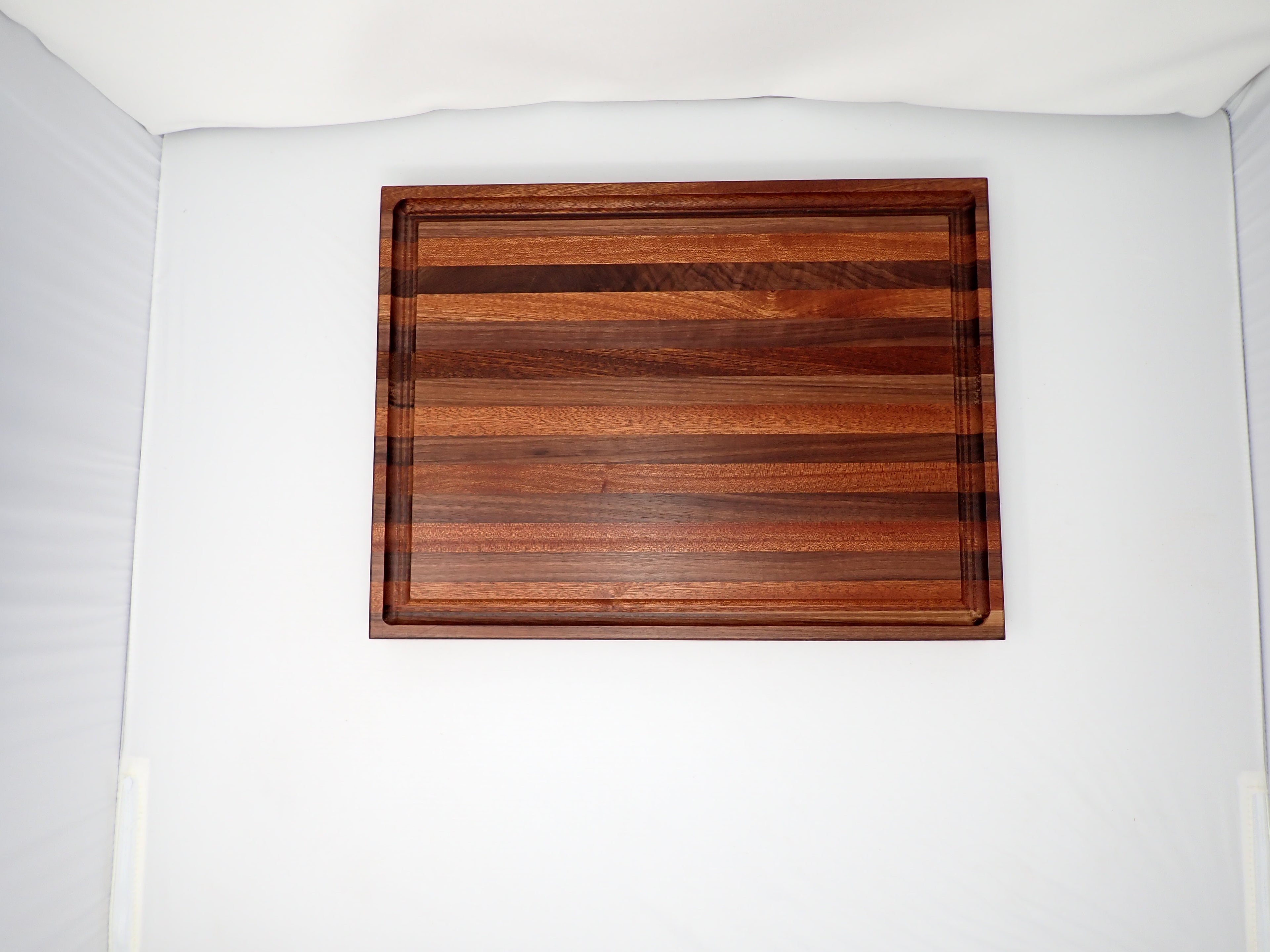 Medium Cutting Board